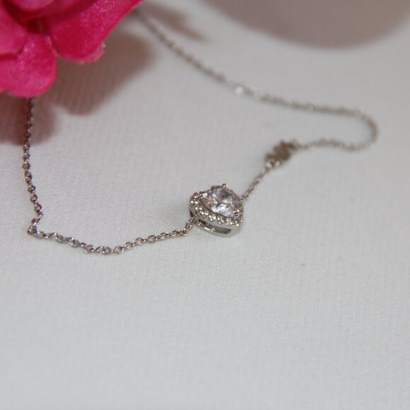 New in Box Michael Kors Sterling Silver Heart CZ Bracelet - Picture 3 of 13